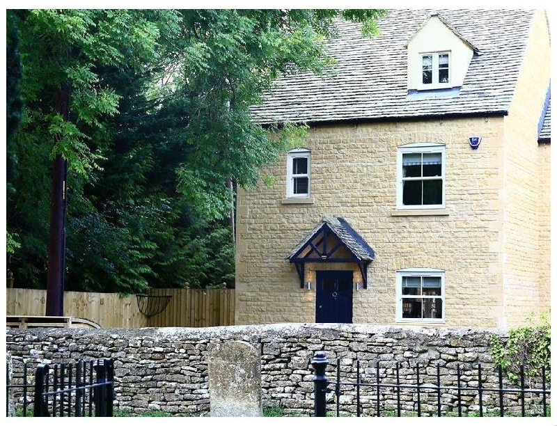 Church View a holiday cottage rental for 6 in Bourton-On-The-Water, 