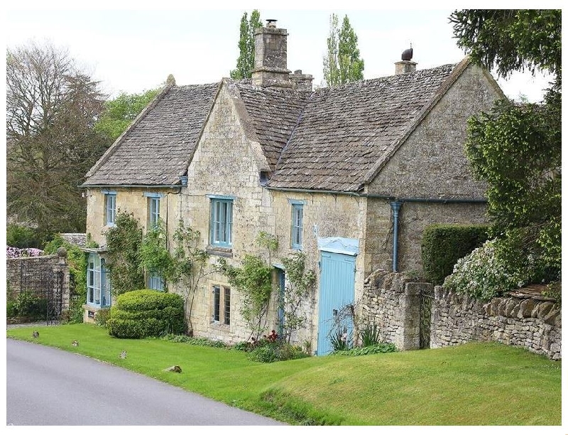 The Malt House a holiday cottage rental for 11 in Burford, 
