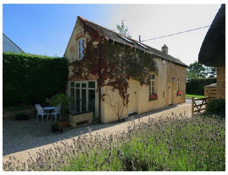 The Old Reading Room a holiday cottage rental for 2 in Stow-On-The-Wold, 