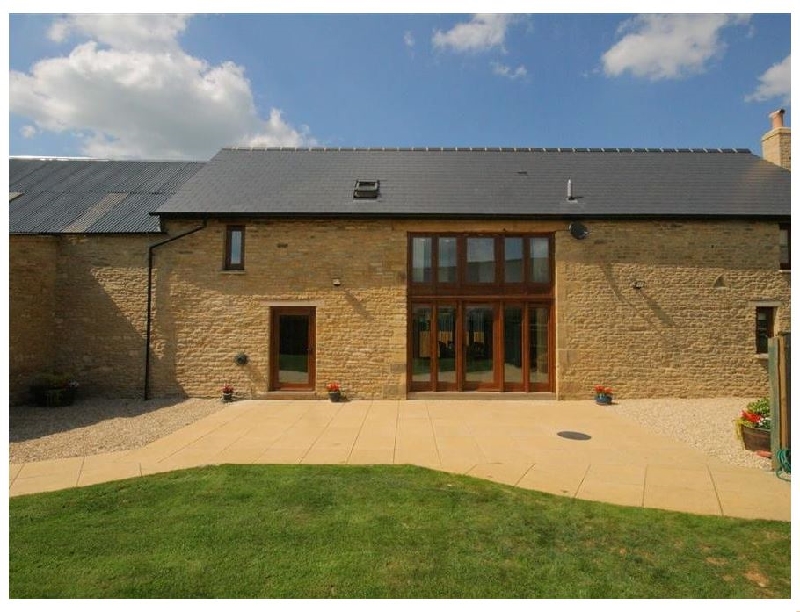 Tithe Barn- Lyneham a holiday cottage rental for 8 in Burford, 