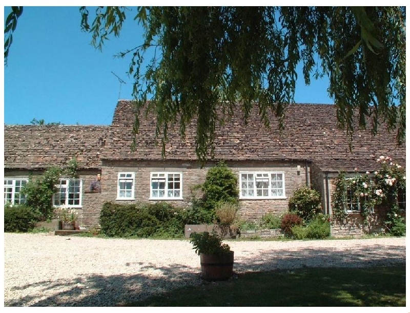 Orchard Cottage a holiday cottage rental for 4 in Malmesbury, 