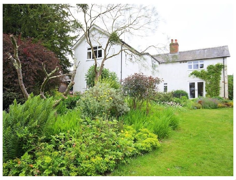 Byways a holiday cottage rental for 10 in Fordingbridge, 