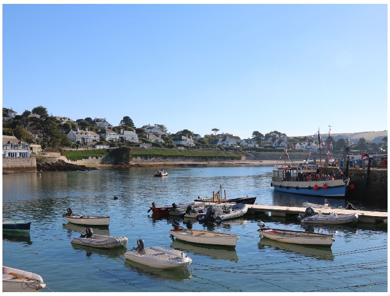 Pier Cottage a holiday cottage rental for 4 in St Mawes, 
