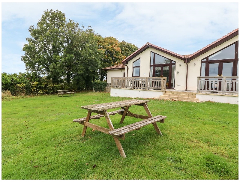 Keepers Cottage a holiday cottage rental for 4 in Sidmouth, 