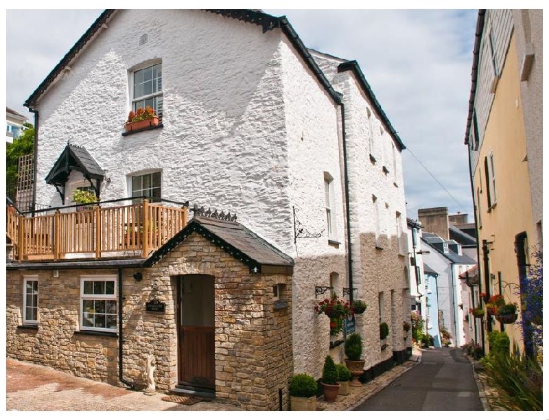 Courtyard House a holiday cottage rental for 4 in Dartmouth, 
