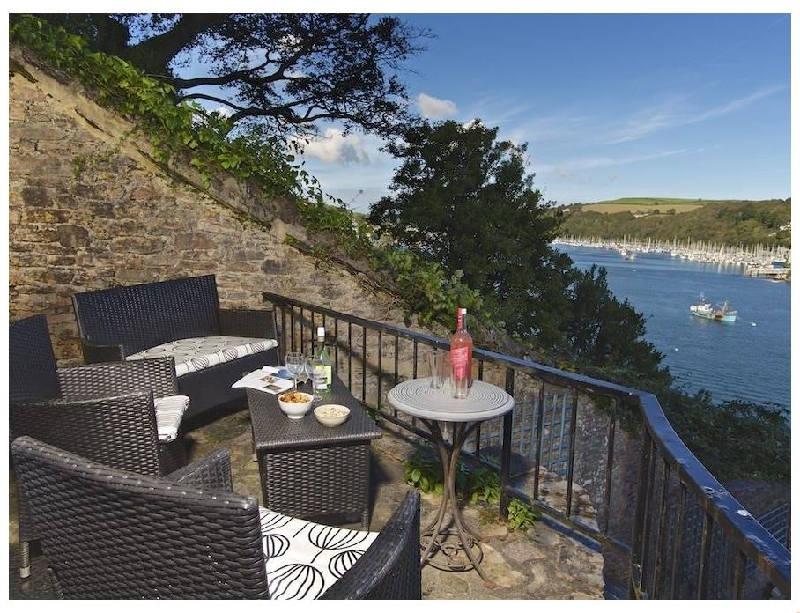Bell Cottage a holiday cottage rental for 4 in Dartmouth, 