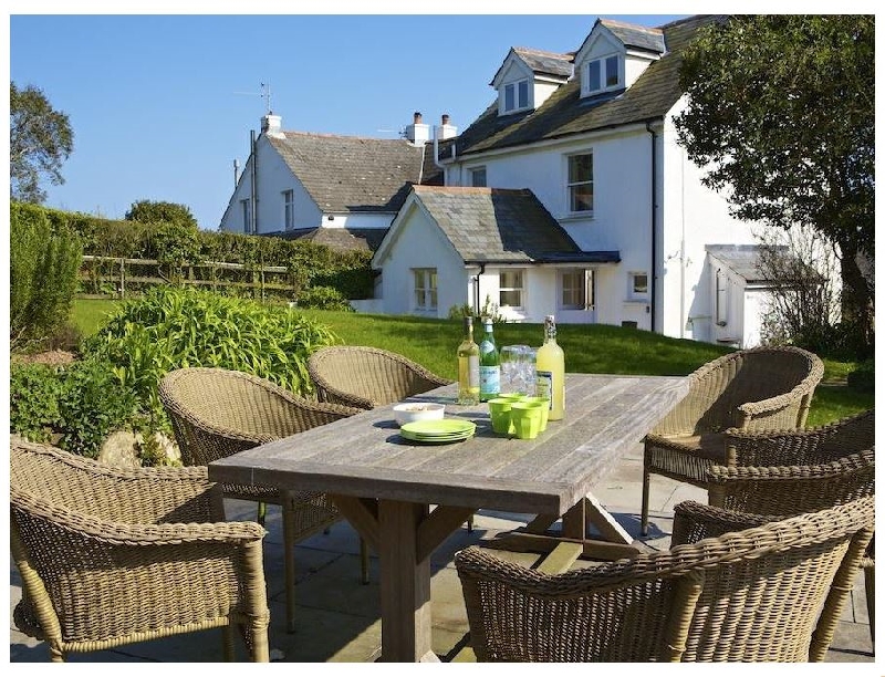 Warren Cottage a holiday cottage rental for 6 in Dartmouth, 