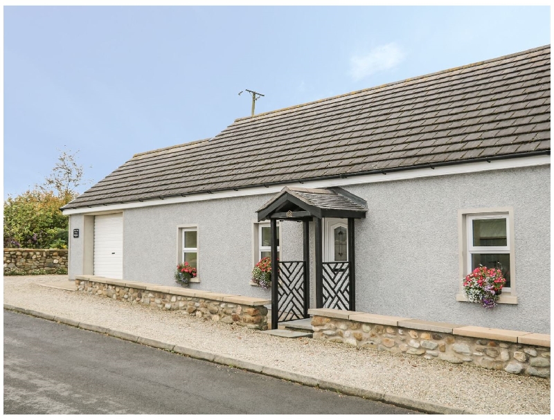 Plum Tree Cottage a holiday cottage rental for 5 in Limavady, 