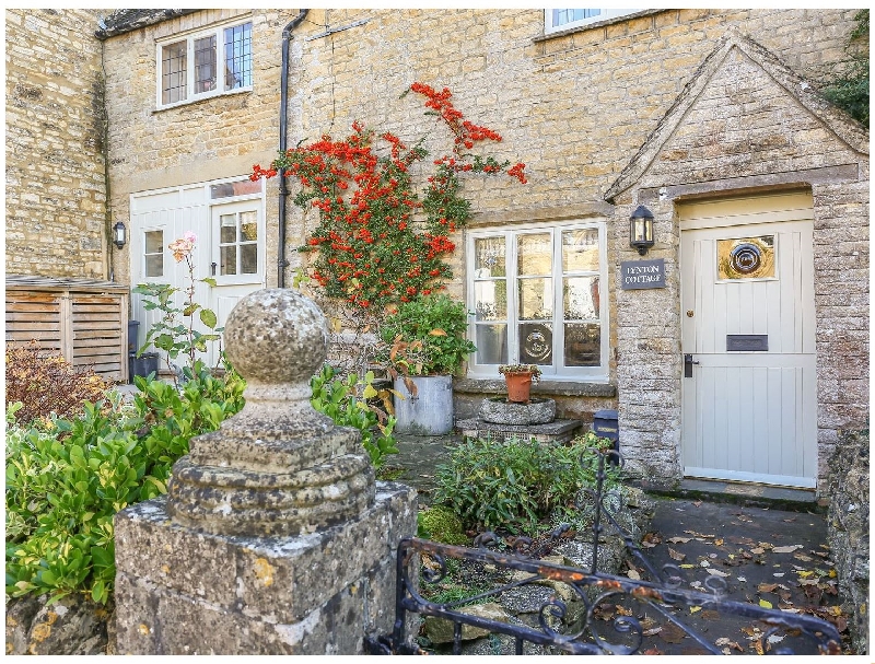 Lynton Cottage a holiday cottage rental for 7 in Chipping Norton, 