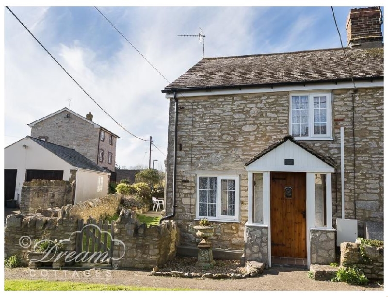 Blueberry Cottage a holiday cottage rental for 4 in Sutton Poyntz, 