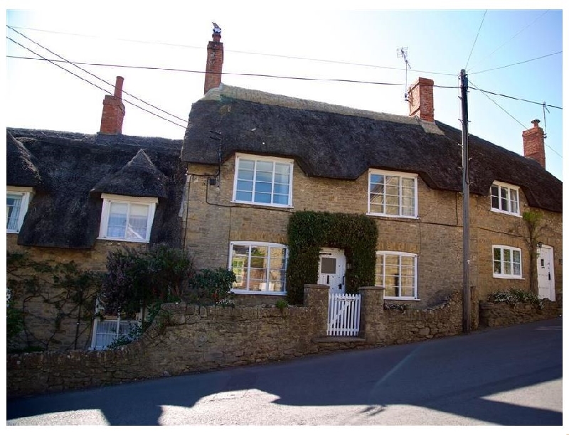 Bramble Cottage a holiday cottage rental for 5 in Burton Bradstock, 