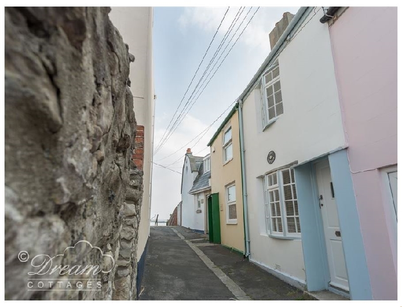 Cove Cottage a holiday cottage rental for 4 in Brewers Quay Harbour, 