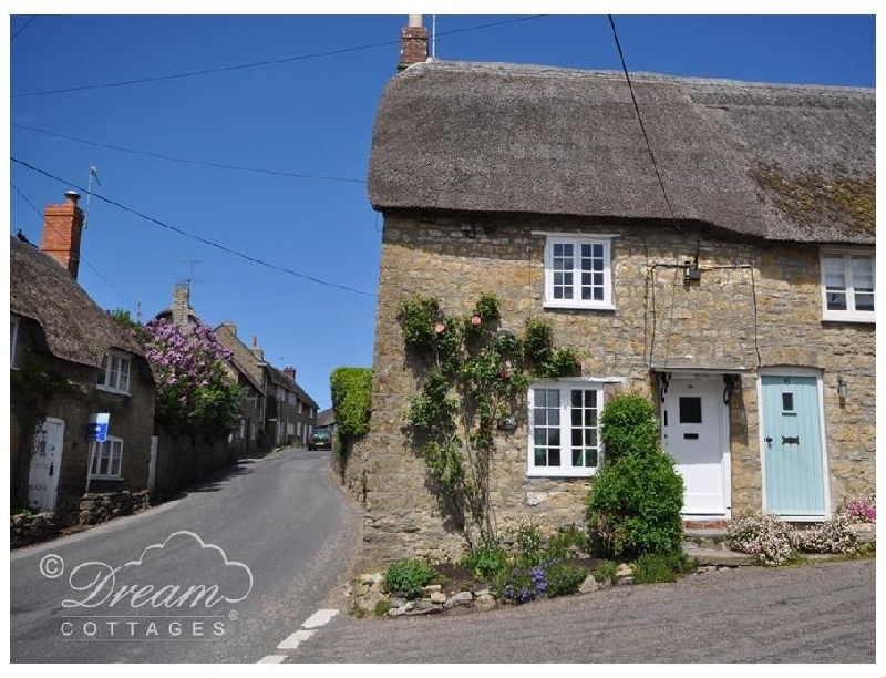 Dormouse Cottage a holiday cottage rental for 3 in Burton Bradstock, 