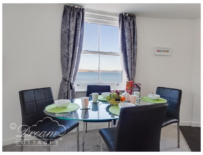 Beachside Gallery a holiday cottage rental for 4 in Weymouth, 