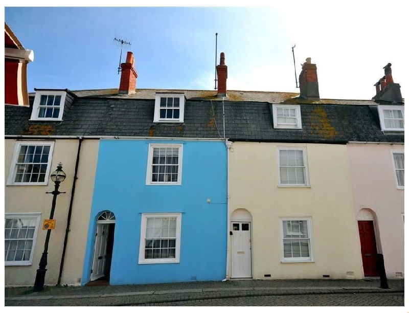 Oyster Cottage a holiday cottage rental for 6 in Weymouth, 