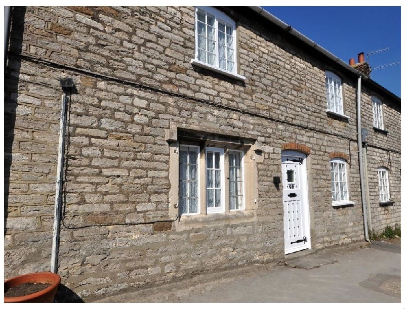 Tavern Way a holiday cottage rental for 4 in Corfe Castle, 