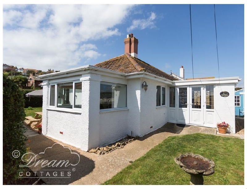 Tern Cottage a holiday cottage rental for 4 in West Bay, 