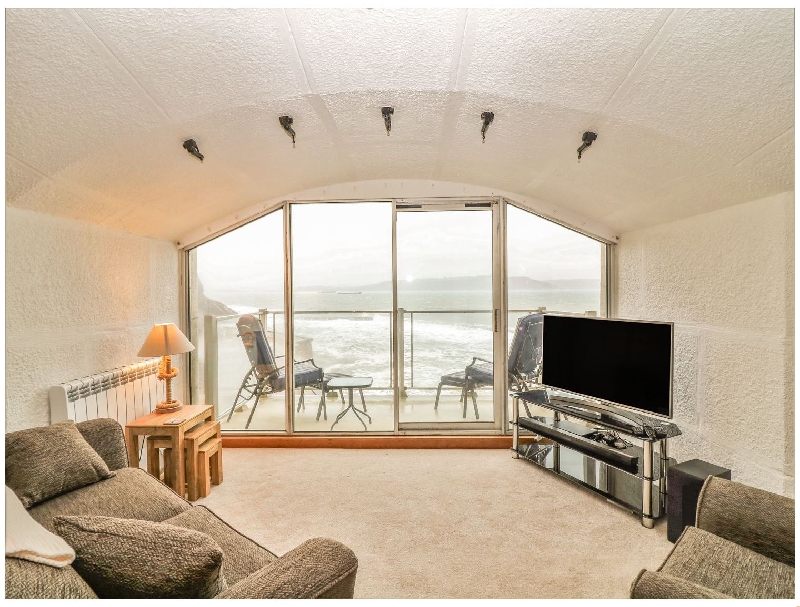 Cannon's Folly a holiday cottage rental for 3 in Kingsand, 