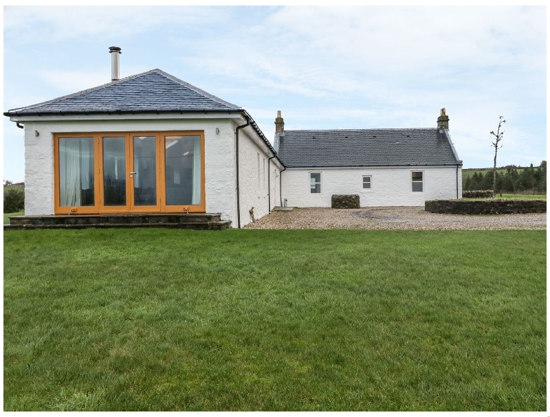Nether Stravannan North a holiday cottage rental for 8 in Rothesay, 