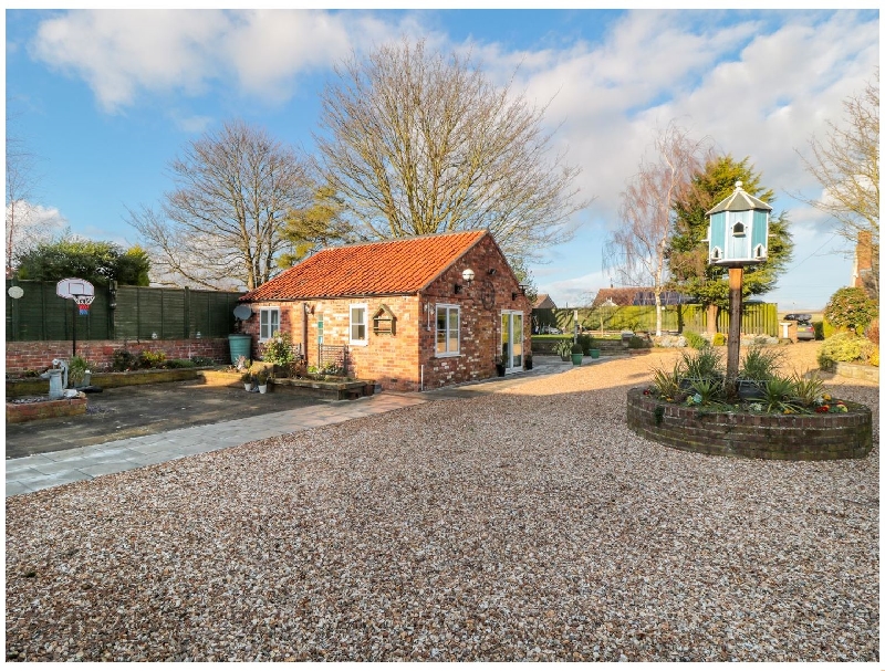 Rose Tree Cottage a holiday cottage rental for 3 in Wetwang, 