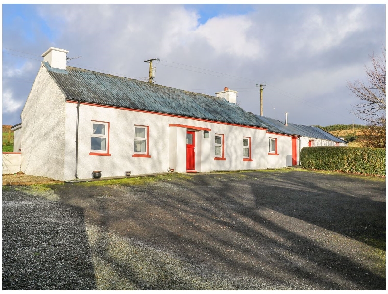 Barney's Lodge a holiday cottage rental for 6 in Malin, 