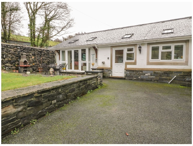 Pengwern Farm Cottage a holiday cottage rental for 4 in Llanrwst, 