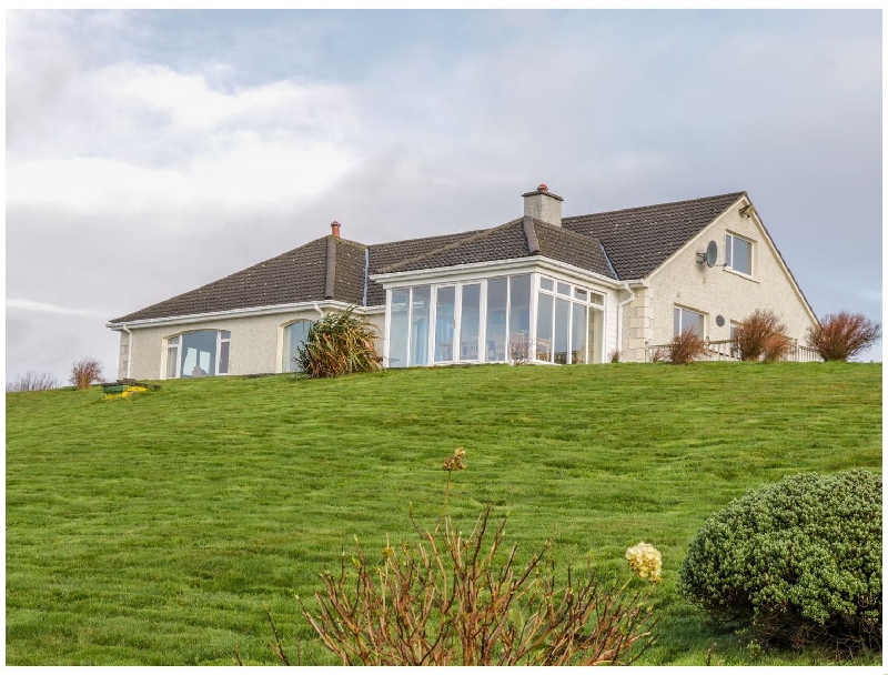 Heather Heights a holiday cottage rental for 10 in Kilcar, 