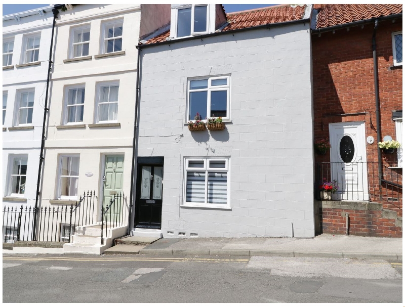 Sandgate Cottage a holiday cottage rental for 4 in Scarborough, 