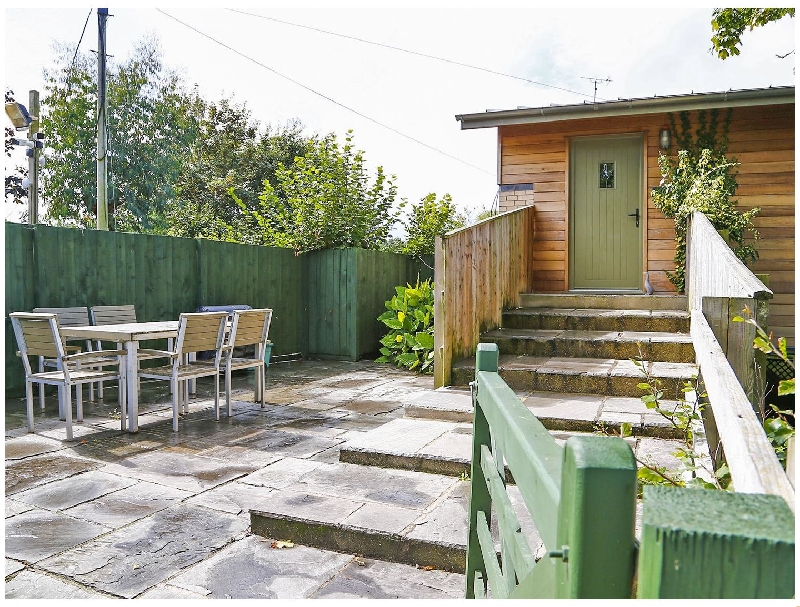 Walnut Cottage a holiday cottage rental for 6 in Newton Abbot, 