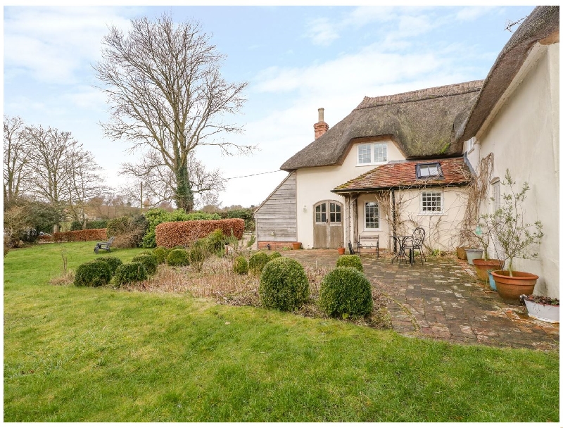 Apple Tree Cottage a holiday cottage rental for 10 in Blandford Forum, 