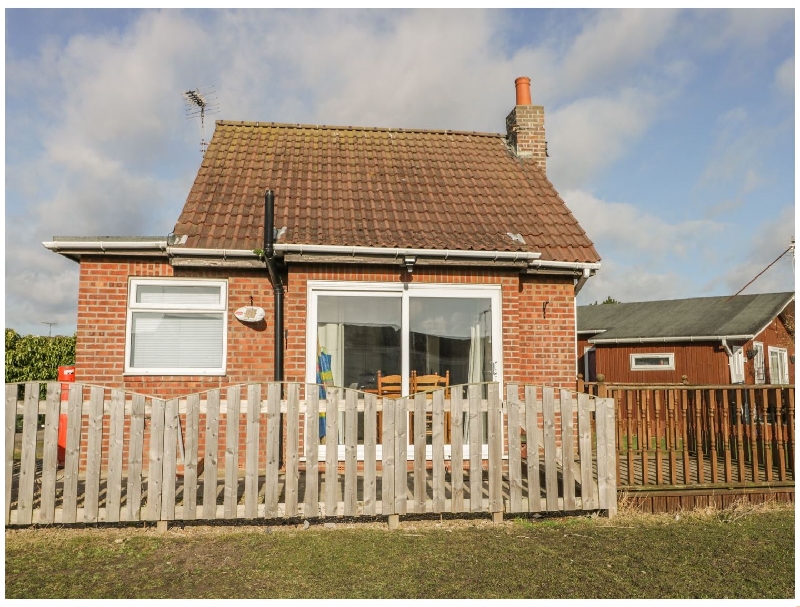Chalet 235 a holiday cottage rental for 4 in Bridlington, 