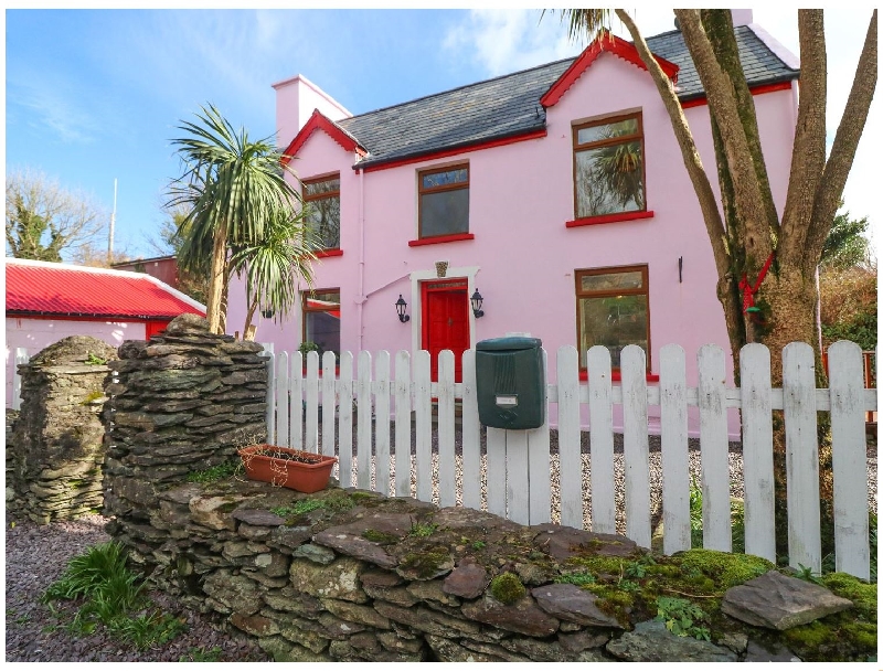 The Old Barracks a holiday cottage rental for 6 in Caherdaniel, 