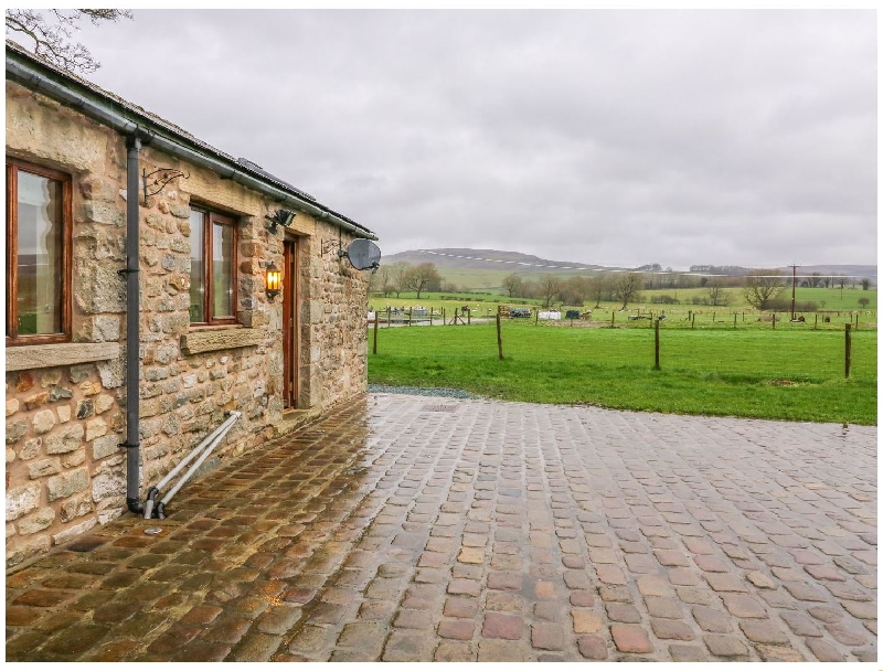 Orcaber Farm Retreat a holiday cottage rental for 2 in Austwick  , 