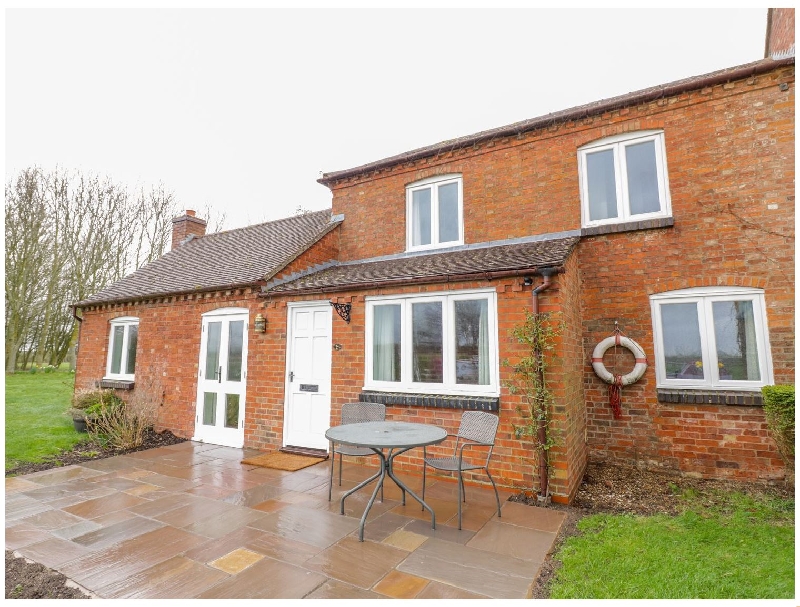 Wigrams Canalside Cottage a holiday cottage rental for 2 in Napton-On-The-Hill, 