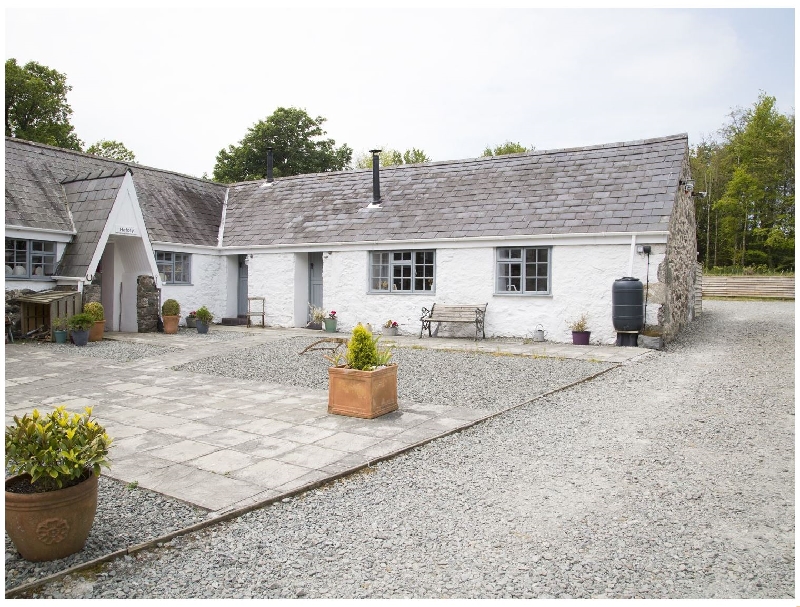 Bwthyn Sian a holiday cottage rental for 4 in Llangaffo, 