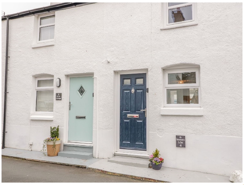 Seren  Las a holiday cottage rental for 2 in Conwy, 