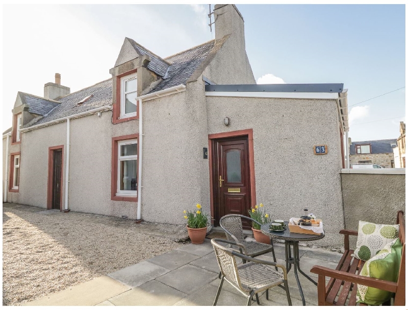 63 Seatown a holiday cottage rental for 4 in Buckie, 