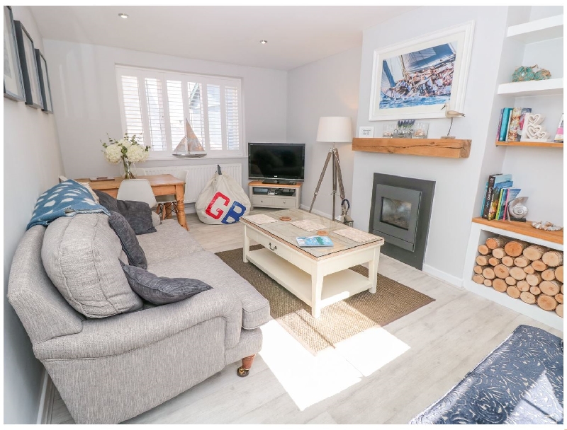 Upper Deck a holiday cottage rental for 4 in Dartmouth, 