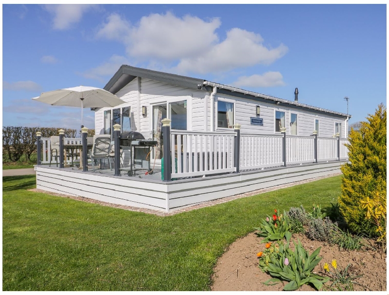 Skipsea Lodge a holiday cottage rental for 6 in Skipsea, 