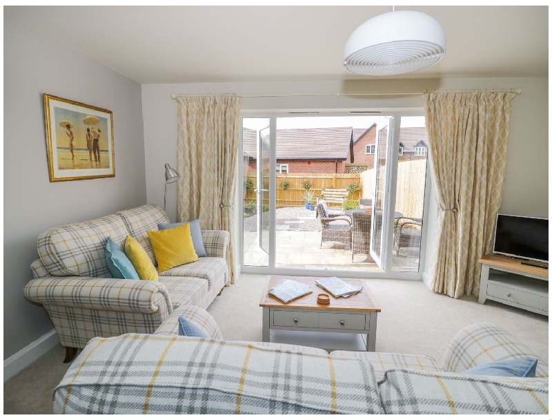 Hawkins Way Cottage a holiday cottage rental for 4 in Newbold On Stour, 