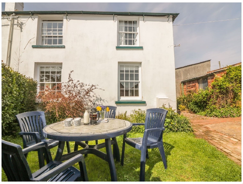 Travershes Cottage a holiday cottage rental for 5 in Exmouth, 