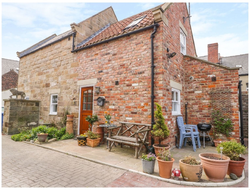 Moor Croft a holiday cottage rental for 4 in Whitby, 