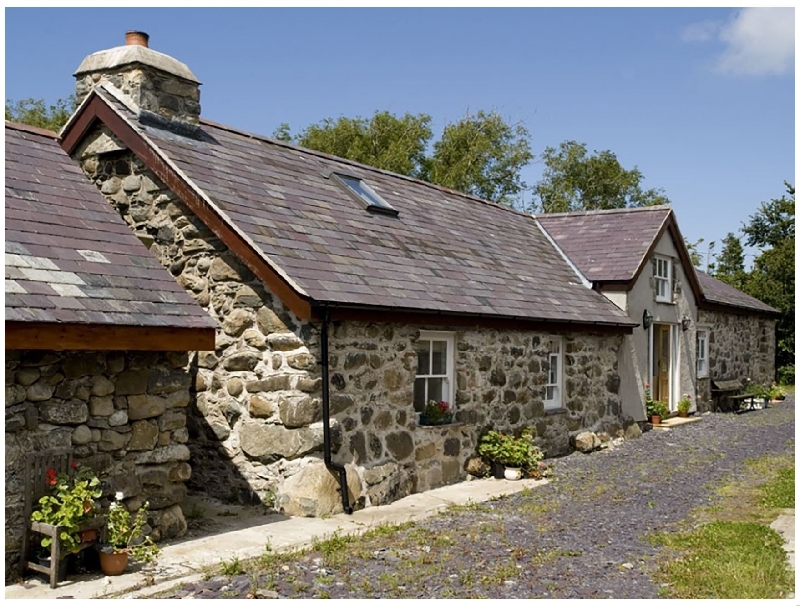 Beudy Penrhos a holiday cottage rental for 2 in Caernarfon, 