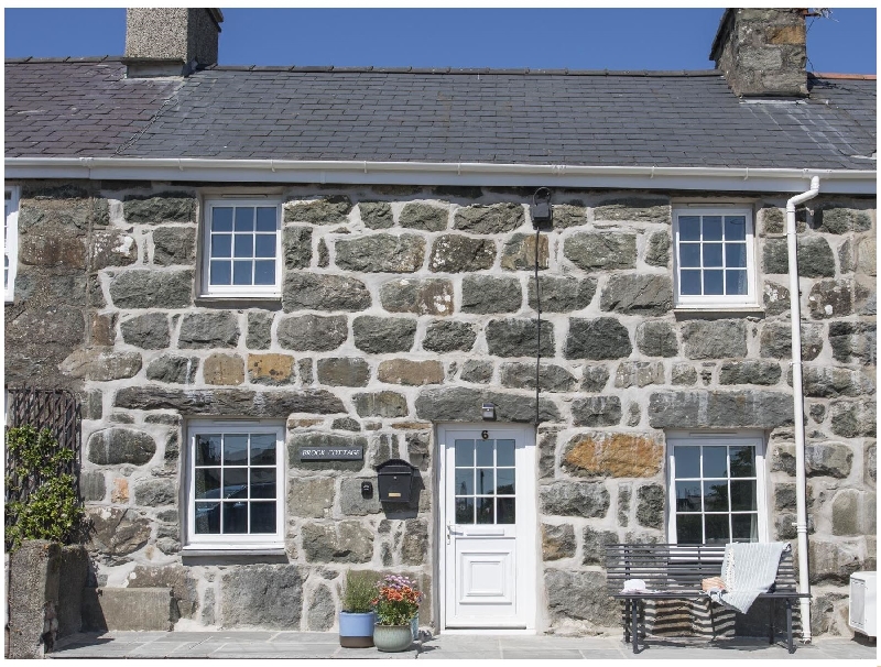 Brook Cottage a holiday cottage rental for 6 in Criccieth, 