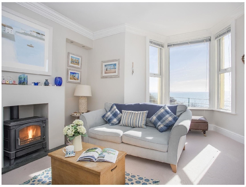 Captain's Rest a holiday cottage rental for 6 in Criccieth, 