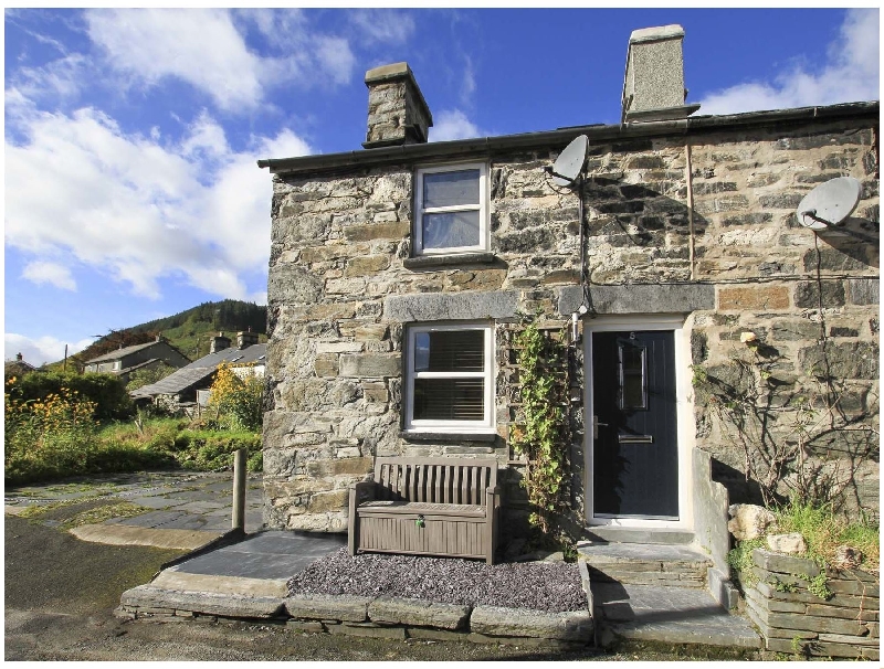 Carw a holiday cottage rental for 4 in Penmachno, 