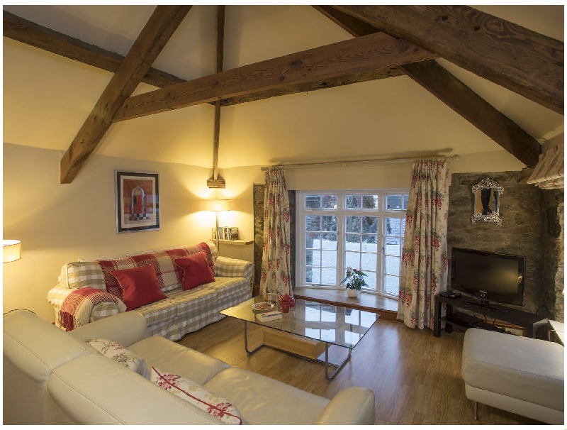 The Coach House - Beaumaris a holiday cottage rental for 4 in Beaumaris, 