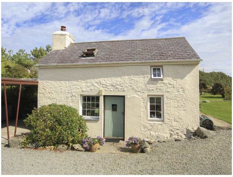 Cyndal Bach a holiday cottage rental for 2 in Rhoscolyn, 