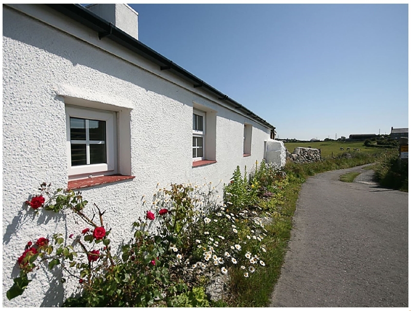 Farm Cottage a holiday cottage rental for 4 in Cemaes Bay, 