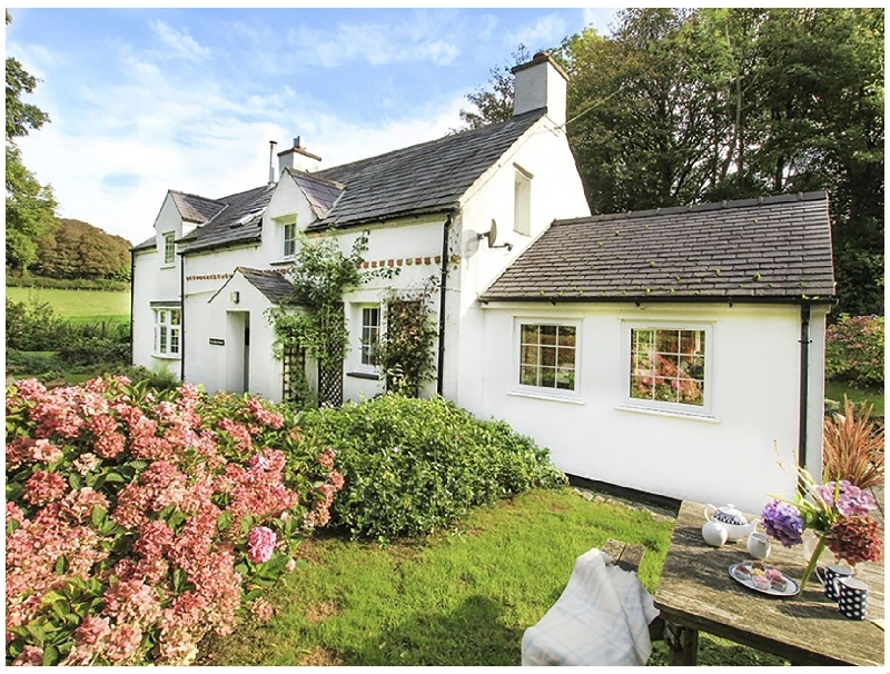 Details about a cottage Holiday at Hen Felin